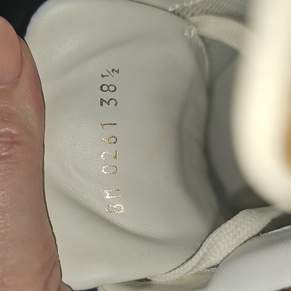 Louis Vuitton Run Away Sneakers - Picture 7 of 14